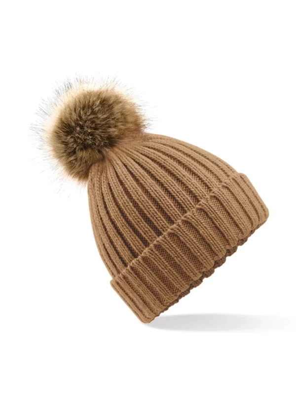 Bonnet epais avec pompon en fausse fourrure